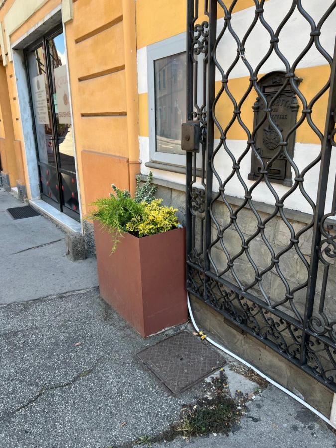 Marieta Rooms Sarzana Exterior foto
