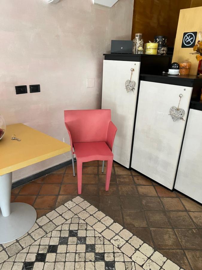 Marieta Rooms Sarzana Exterior foto