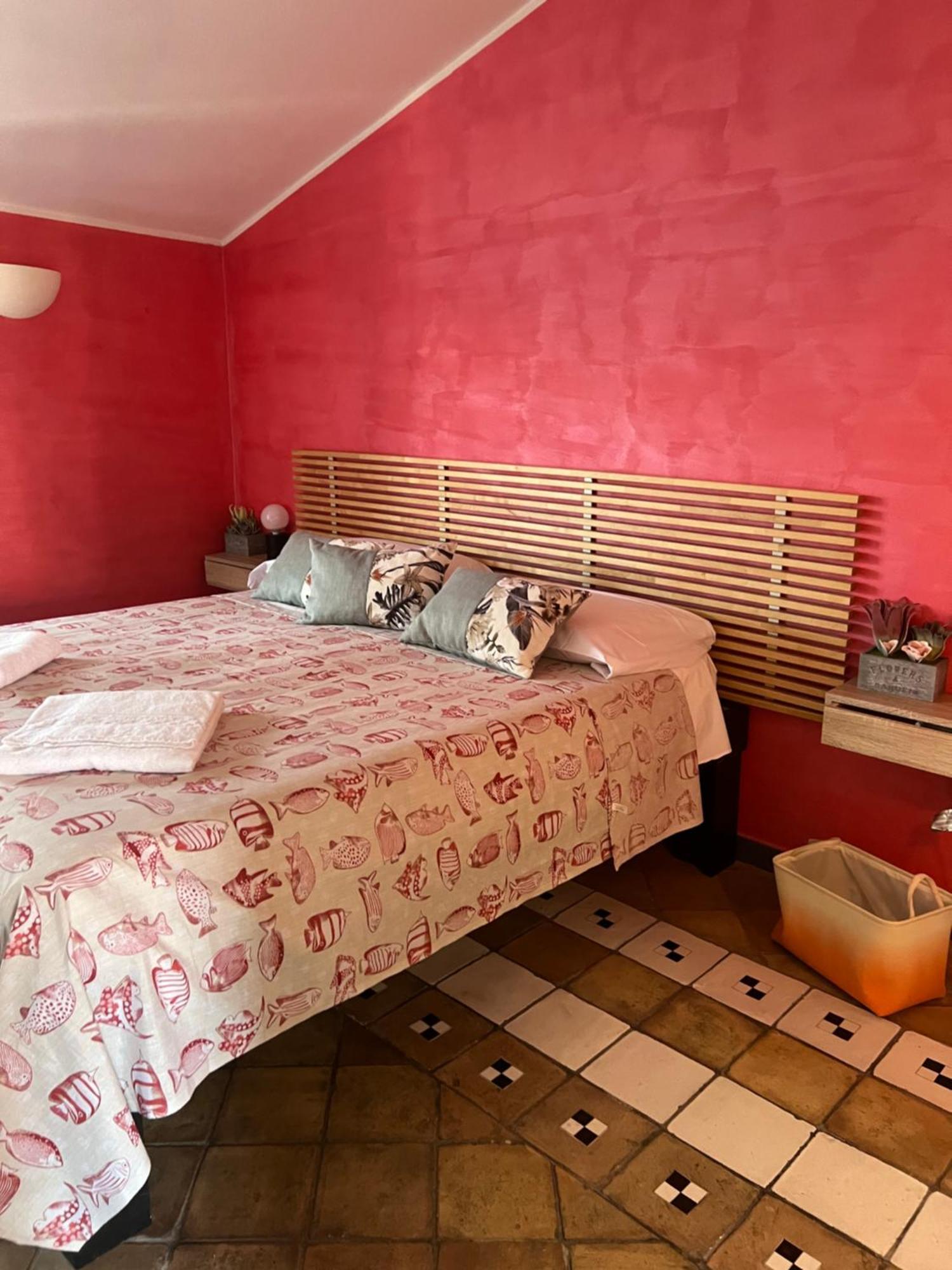 Marieta Rooms Sarzana Exterior foto